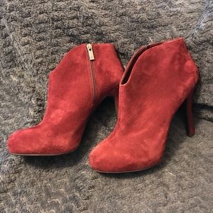 Jessica Simpson Maroon zip up High Heel Boots, 9.5